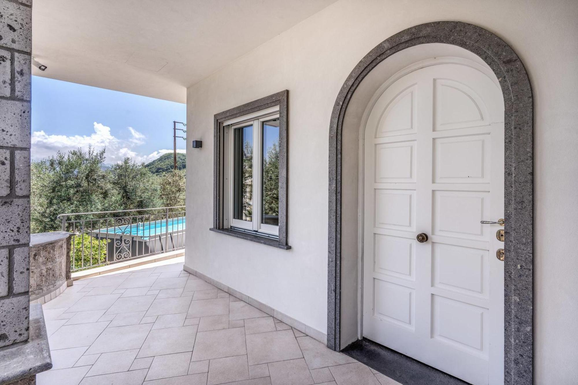 Villa Milena Modern Elegance Views And Guest Services Sorrento Exterior photo