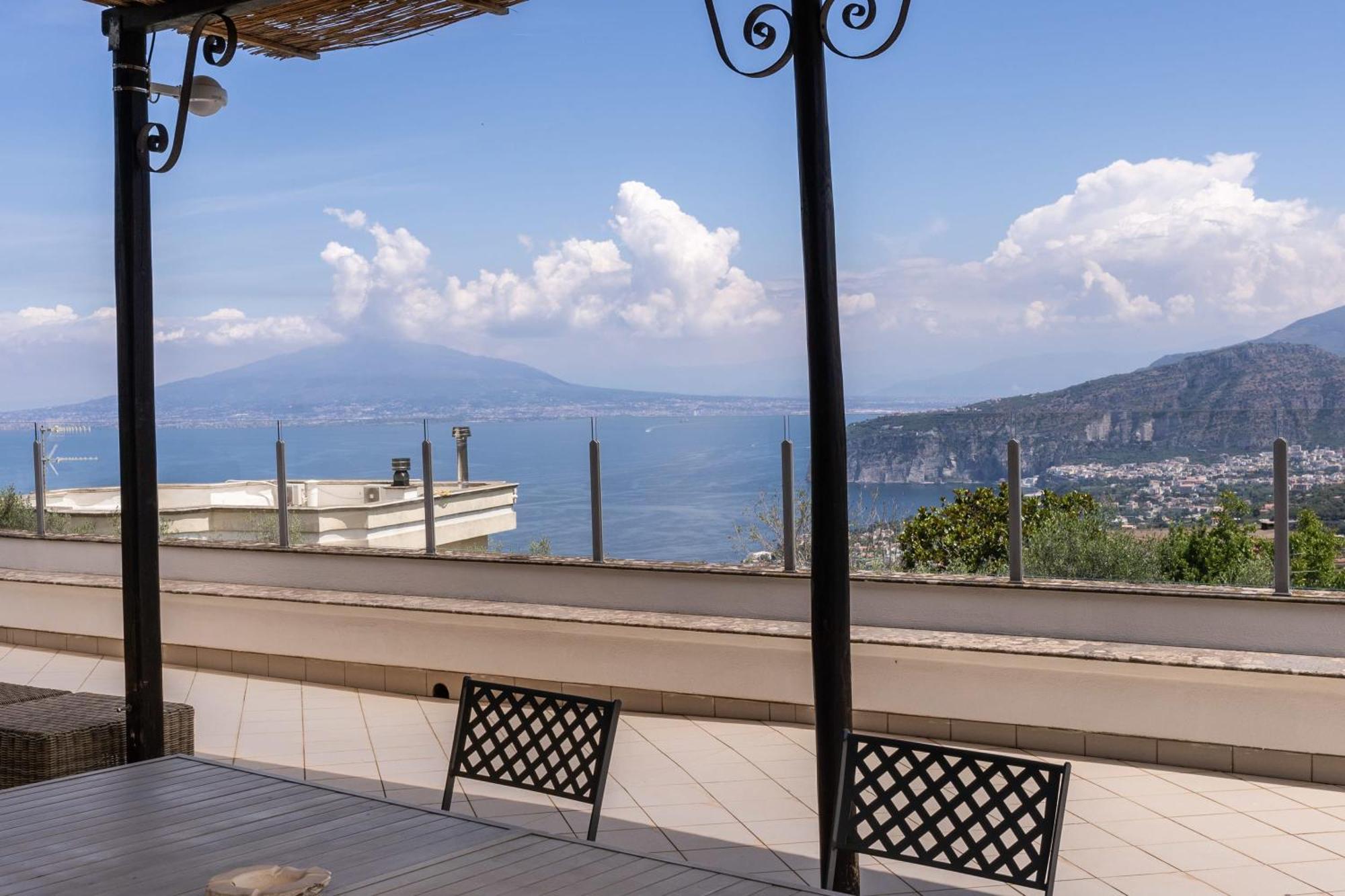 Villa Milena Modern Elegance Views And Guest Services Sorrento Exterior photo